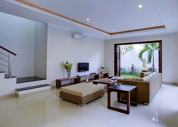 Cozy 3 Bedroom Private Pool Villa Seminyak Rev33