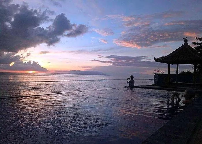 Cave Beach Bungalow