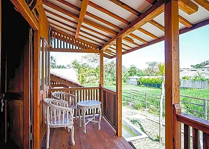 Cening Bagus Bungalows