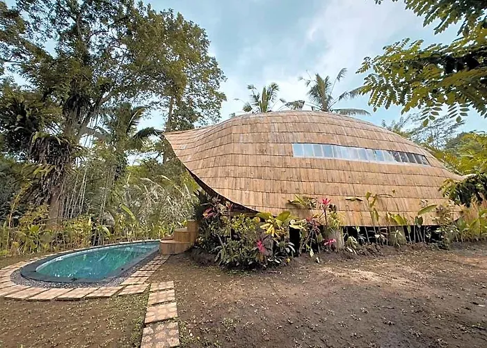 Bamboo House - Ecobreeze