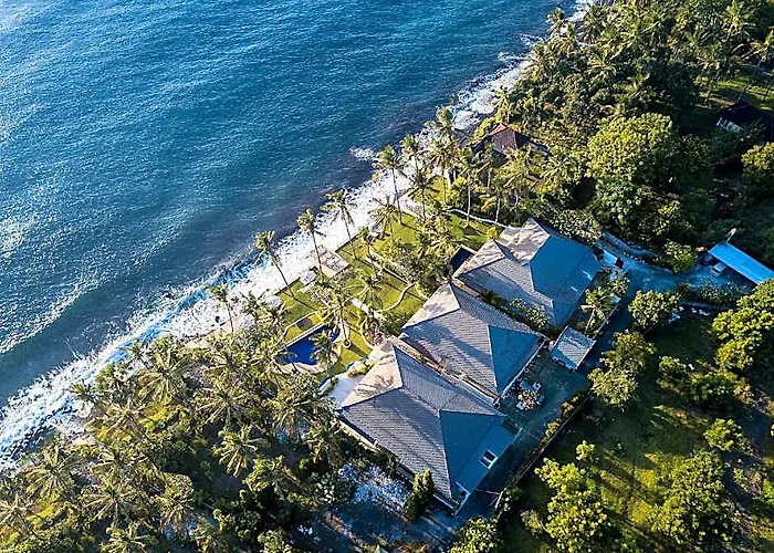 Kanna Seafront Estate