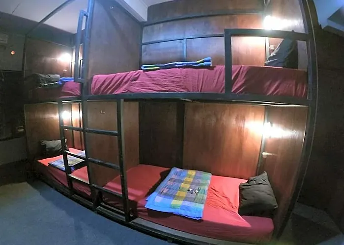 Local Hostel Amed