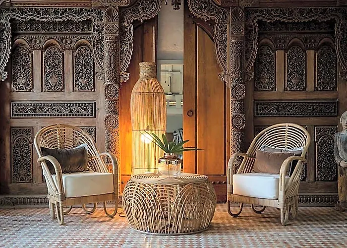 Spacious Rustic Balinese Villa With Large Pool
