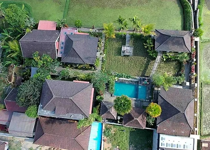 Uma Caming House