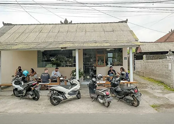 The Kumpi Bali By The Lavana