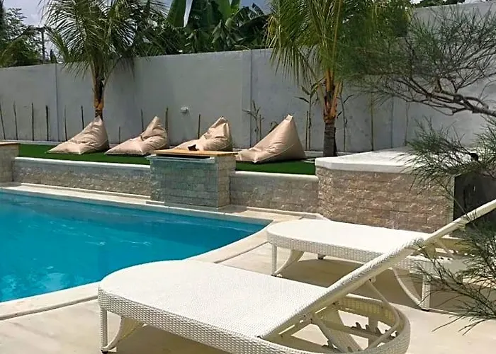 Kelapa Surf Villa