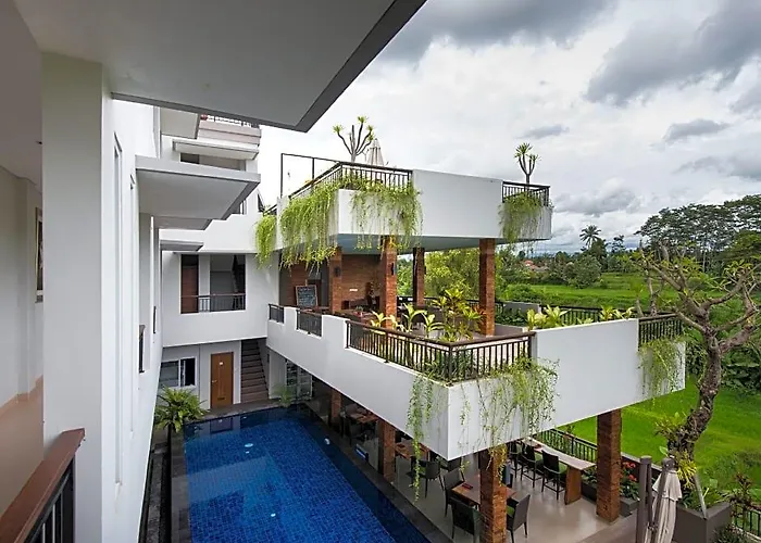 Puri Padma Hotel