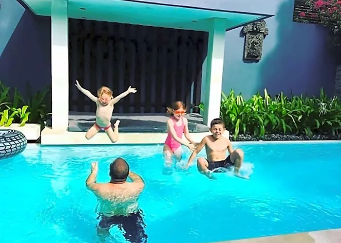 Kembali Villas