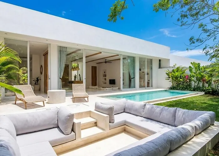 Lush 2BR Villa, 4min to Bingin's Coastal Escape