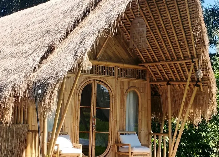 Luna Bamboo House