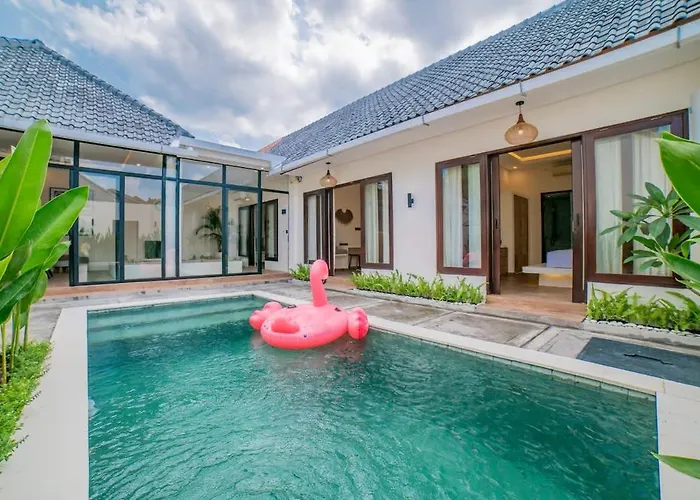 3Br Villa W- Pool & Sun Loungers