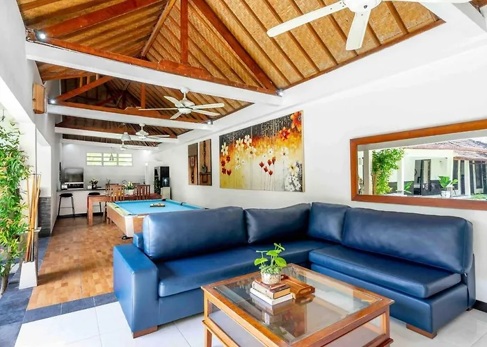 Villa C 4 Bedroom Private Villa Pool & Kitchen Legian Seminyak