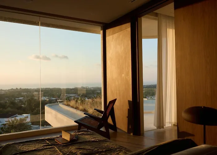 Fira Uluwatu