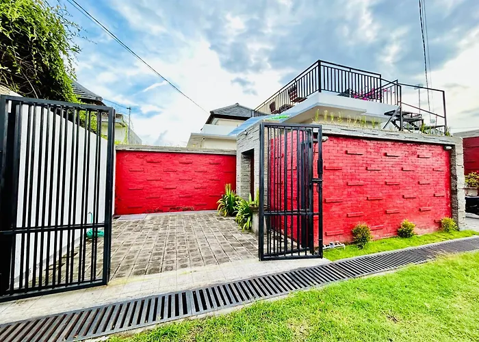 Rumah Pantai Seririt