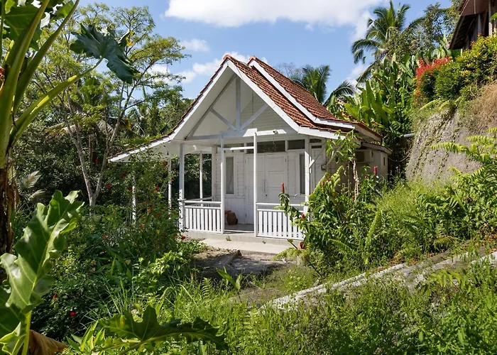 Joewell Cabin