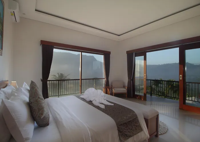 Cerita Sidemen Villa