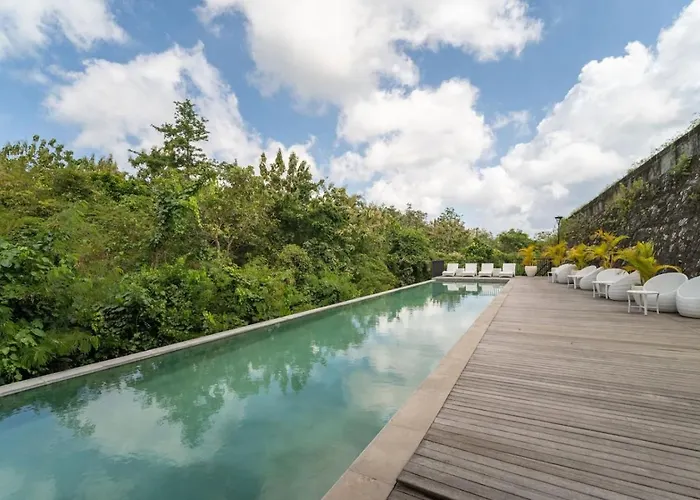 Modern Luxury Villa With Gym Pool & Near Kuta Golf