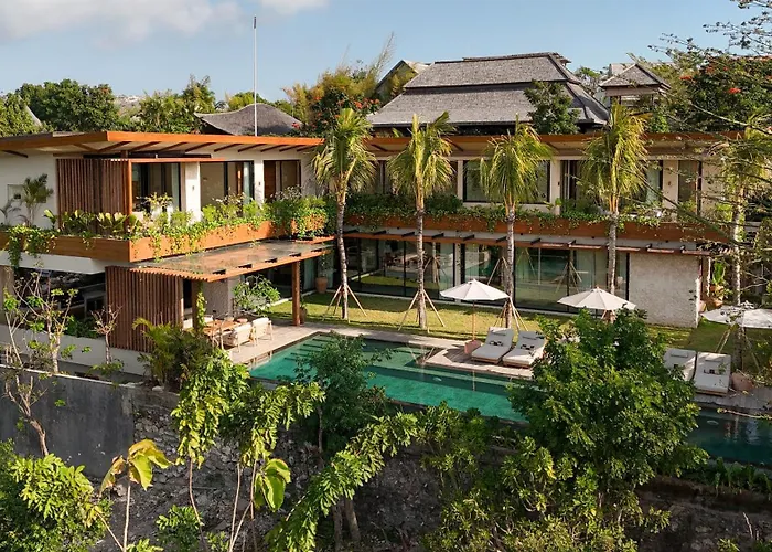 The Manuka House Private 4Br Villa In Bingin With Sauna & Cold Plunge In Walkable Neighborhood