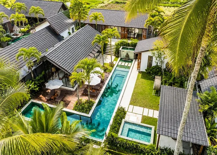 Luxury Villa Ubud With Jacuzzi Near Monkey Forest