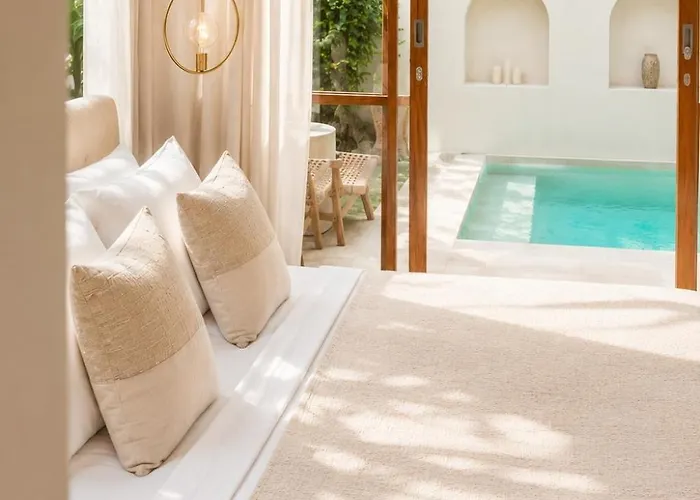 Coco 1Br Private Pool Villa In Pererenan With Skylight Bathtub