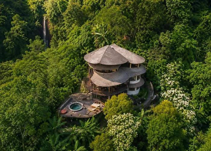 Munduk Waterfall Sanctuary 2Br Forest Villa