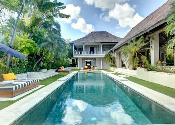 Luxury Private Pool Villa In Seminyak