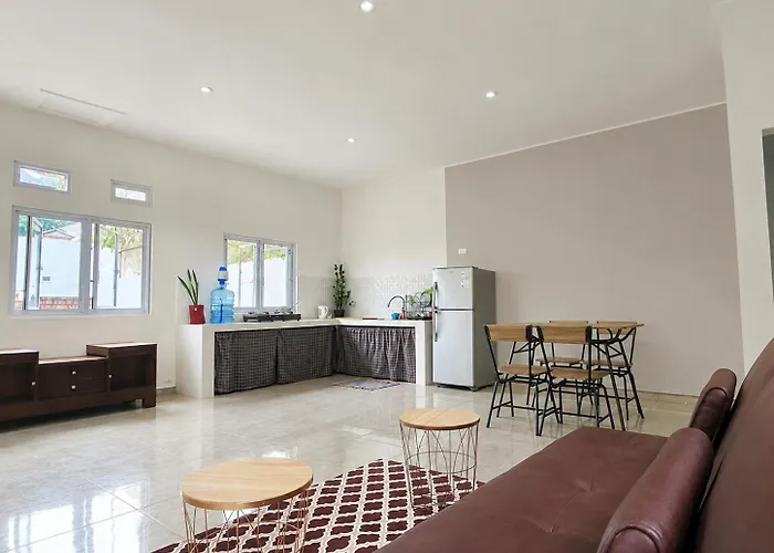 A House Walking Distance To Jimbaran Beach