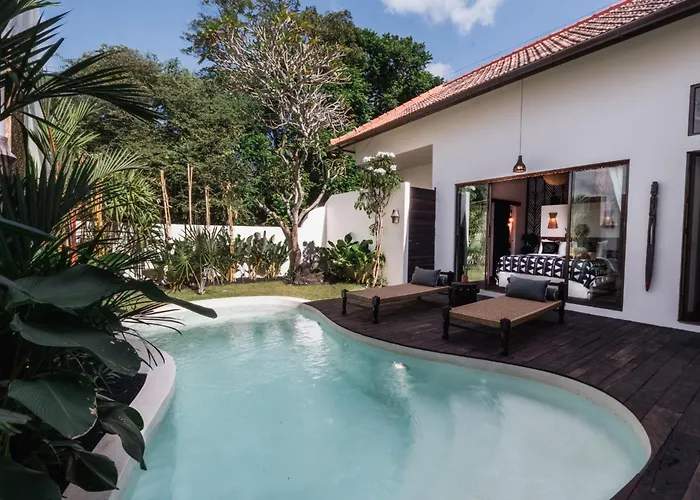 Elegant Tropical Escape Villa With Private Pool Uluwatu