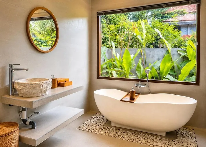 Daneswara Tropical Stay Bathtub Near Ubud