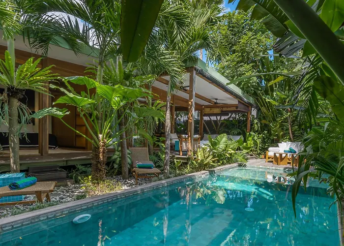 Bawa House - Lush 5Br Retreat 7 Min To Beach