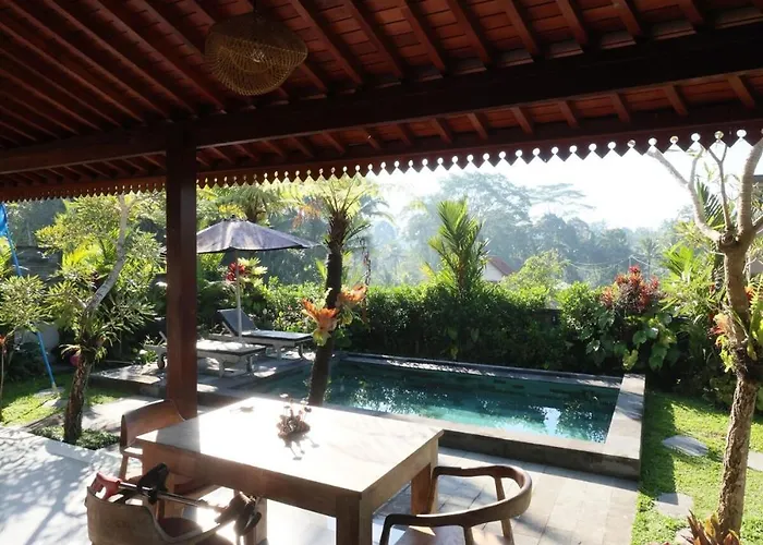 Villa Purana