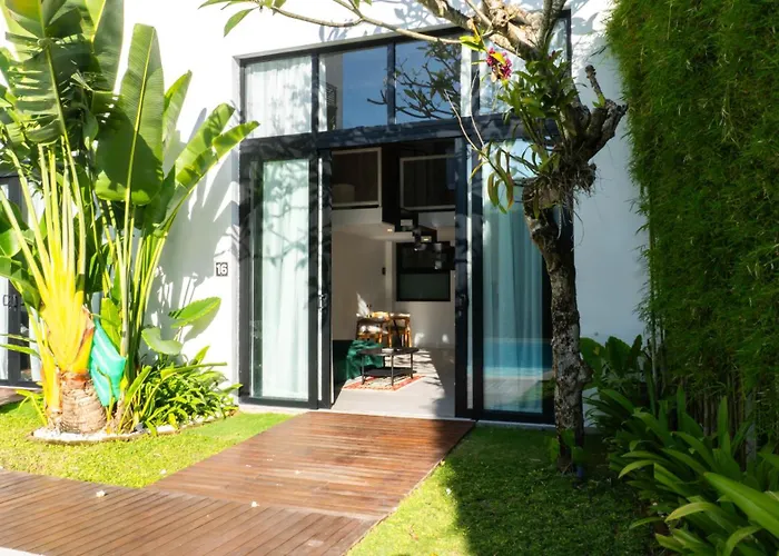Luxury Tropical Loft In Heart Of Berawa