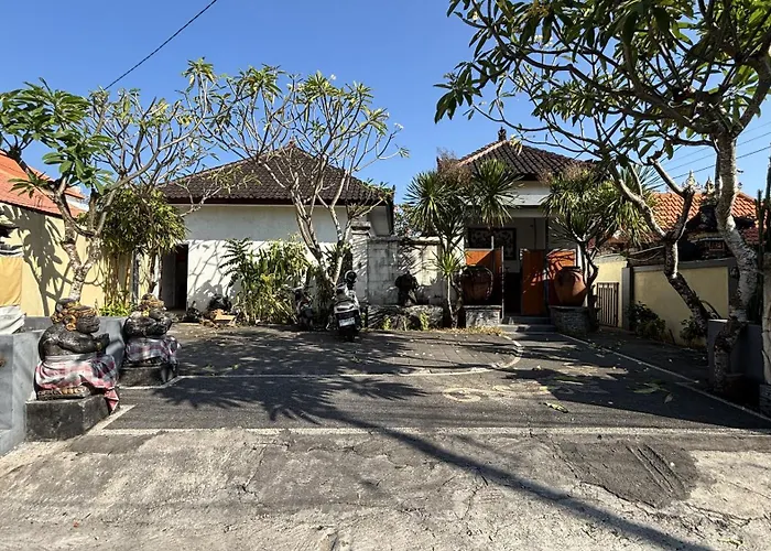 Collection O Near Pantai Nusadua Formerly Palm Bamboo Hotel