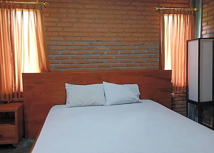 Kubu Selat Villa
