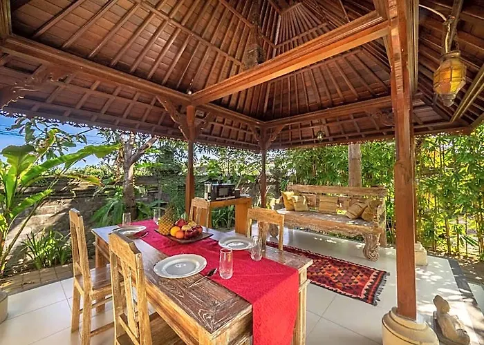 Tiis Garden Puri Villas