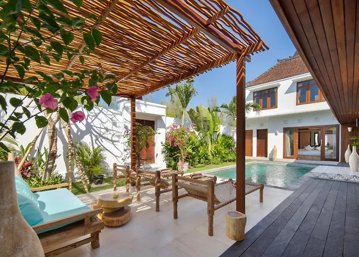 Villa Pawikan - Stylish Tropical 4Br Villa With Private Pool In Seminyak Center