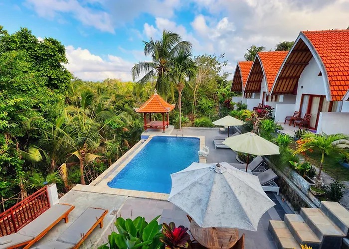 Kelingking Beach Villas