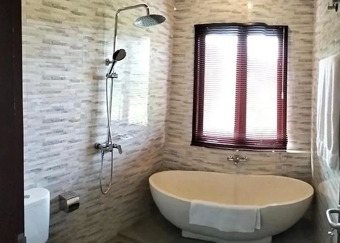 Large 3BR Nusadua Villa Balinese Style