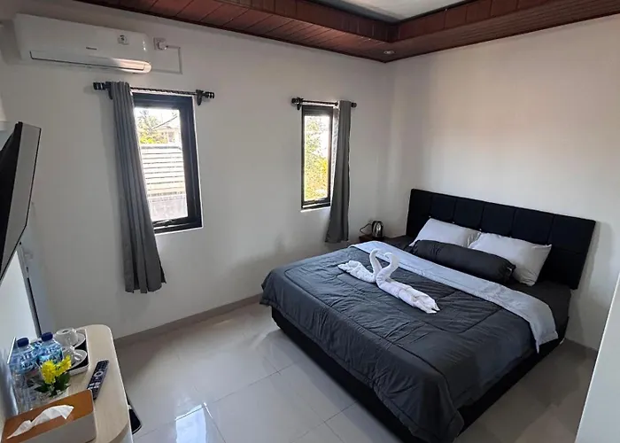 Ej House