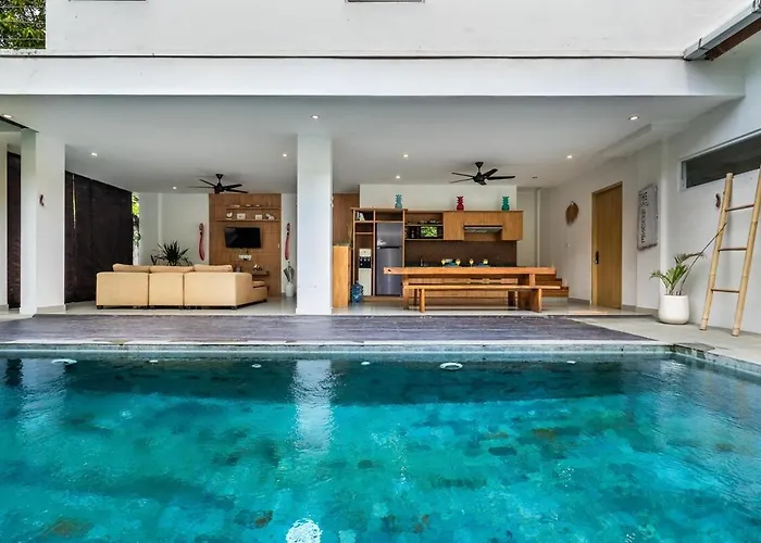 Tropical Oasis Villa, Steps From Seminyak Beach