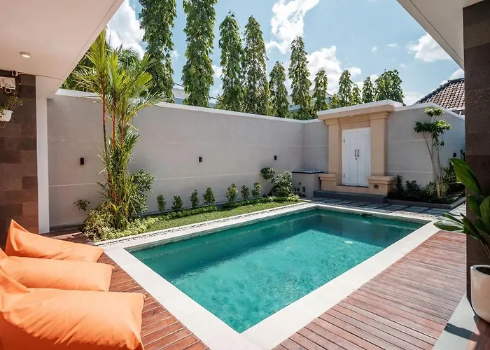 Amazing Villa In Oberoi Top Location