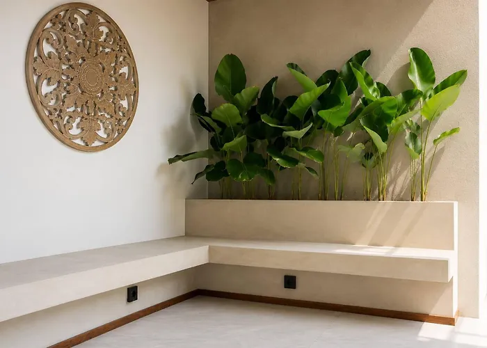 Contemporary 3BD Villa With Pool Sauna Gym