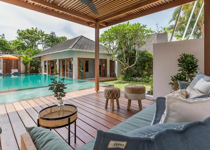 5 Bedrooms Villa 400M Berawa Beach 12M Pool !