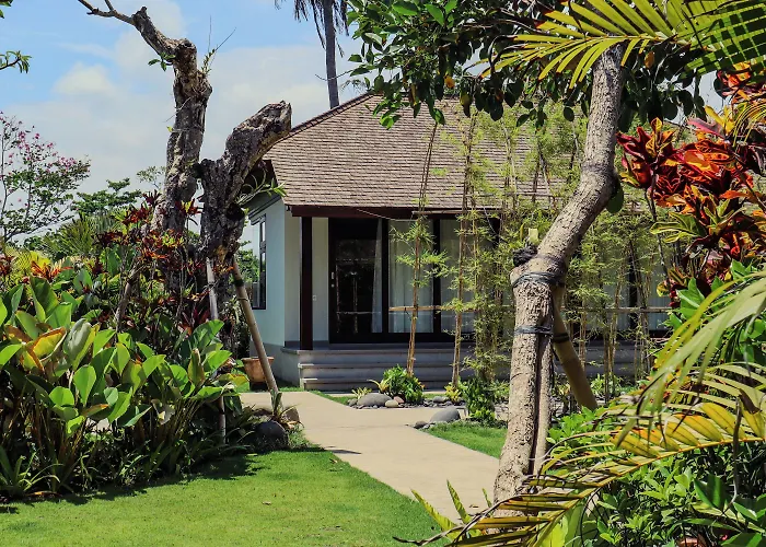 K Ko Surf Village