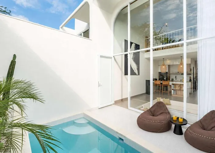 New 1Br Villa With Cinema-Close To Pandawa Beach