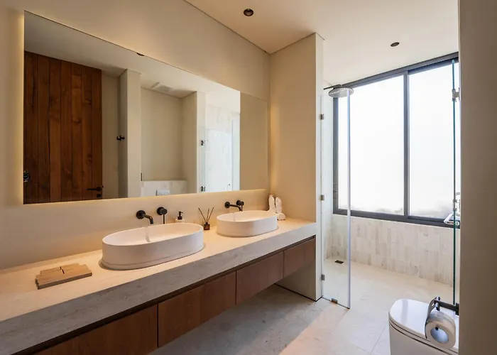 Azura Uluwatu