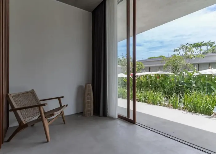 3 Bd Villa With Private Swimming Pool