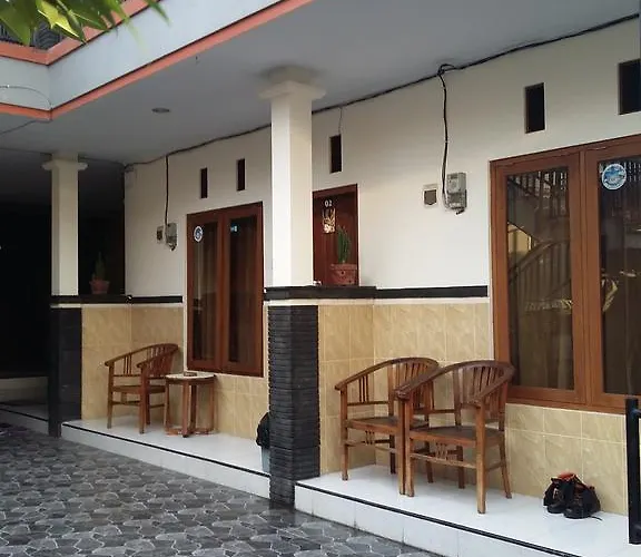 Kira House