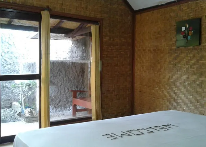 Askat Menjangan Guest House