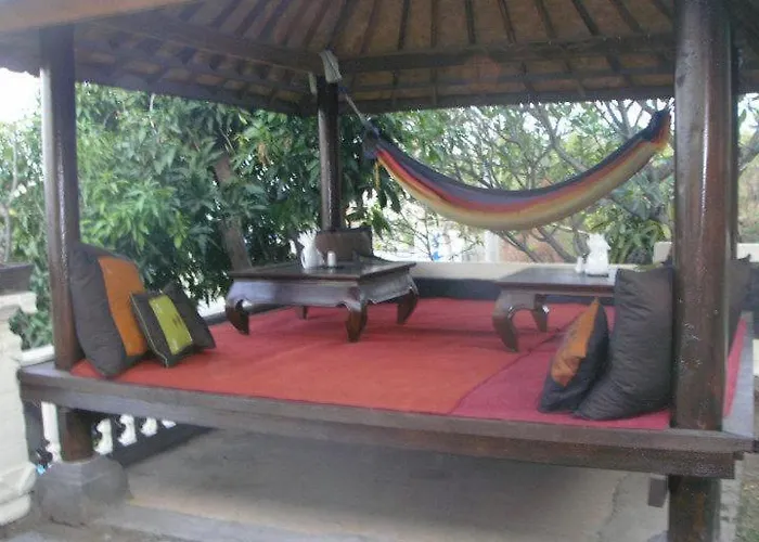Bo'S Bungalows And Restaurant